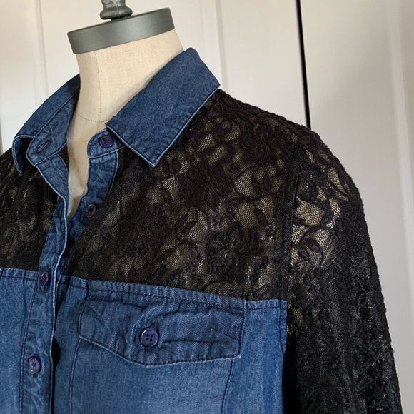 Denim and lace Guess top ~ like new - Picture 1 of 7